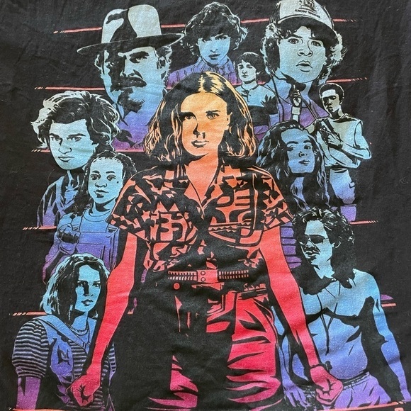 Stranger Things T-Shirt Netflix Black Group Populous Gazing Size L Jrs - Picture 2 of 5
